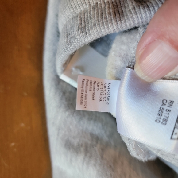 Maurices Plus Size Gray Floral Joggers Sz 4X NWT - Picture 9 of 13